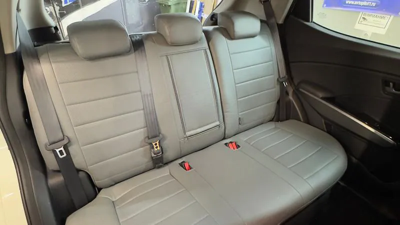 Авточехол для SsangYong Tivoli (2015+)