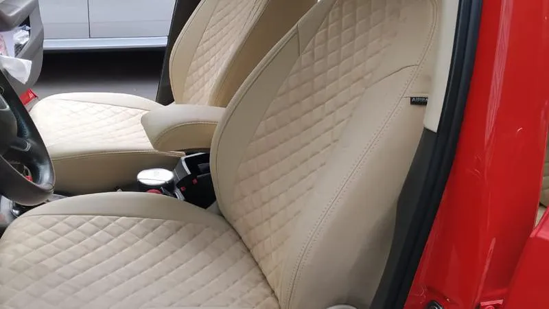 Синие автомобильные чехлы для Audi Q3 02