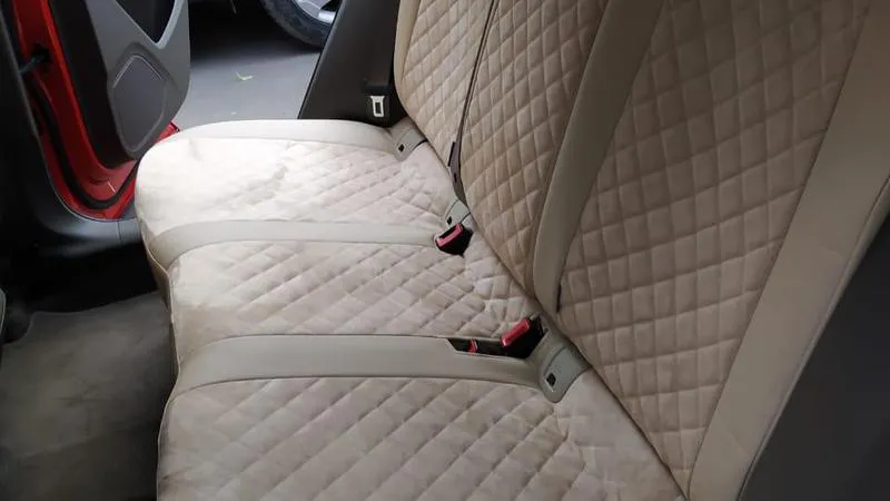 Синие автомобильные чехлы для Audi Q3 05