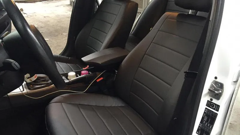 Передние сиденья BMW E87 хэтчбек
