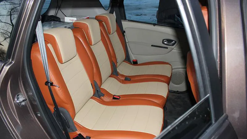 АВТОЧЕХОЛ ДЛЯ RENAULT SCENIC 3 LUX (2009+)