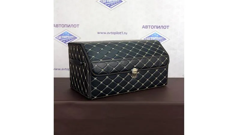 Кожаная сумка-органайзер в багажник автомобиля (размер L - 30x30x55см) Кожаная сумка-органайзер в багажник автомобиля (размер L - 30x30x55см)