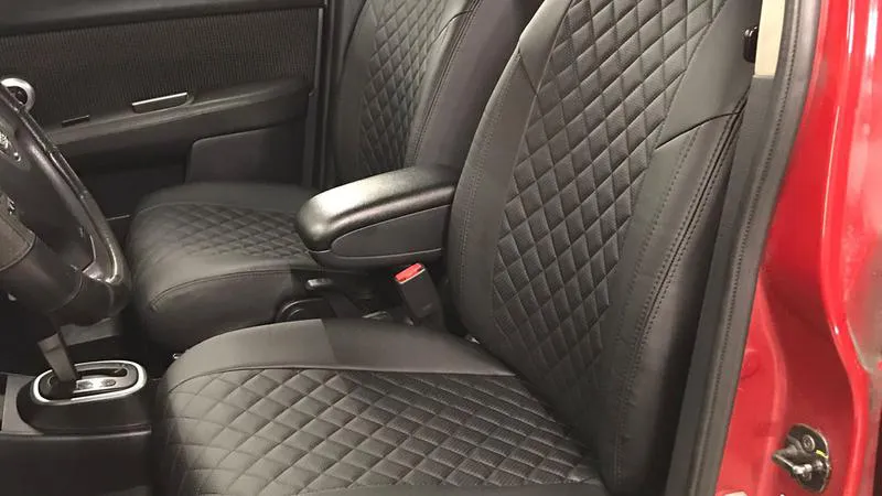 Авточехол для Nissan Tiida С11 хэтчбек (2004+)