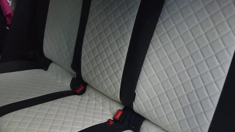 Авточехлы на задние сиденья для Audi Q3 - 01