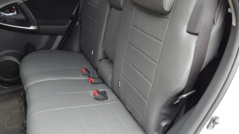 Авточехол для Toyota RAV 4 (2005-2013)