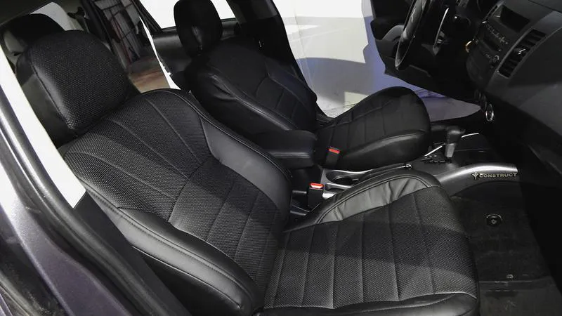 АВТОЧЕХОЛ ДЛЯ MITSUBISHI OUTLANDER XL (2006-2012)