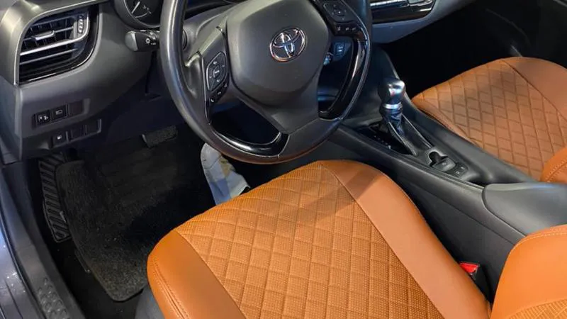 Авточехол для Toyota CH-R I (2016+)