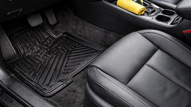 Почему дешевые резиновые коврики весной начинают пахнуть